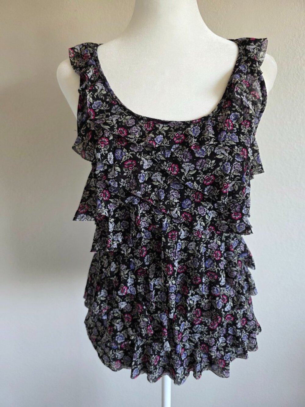 EXPRESS Mesh Top Floral Ruffle Layers Tiered Tank Black Size S Sleeveless Blouse
